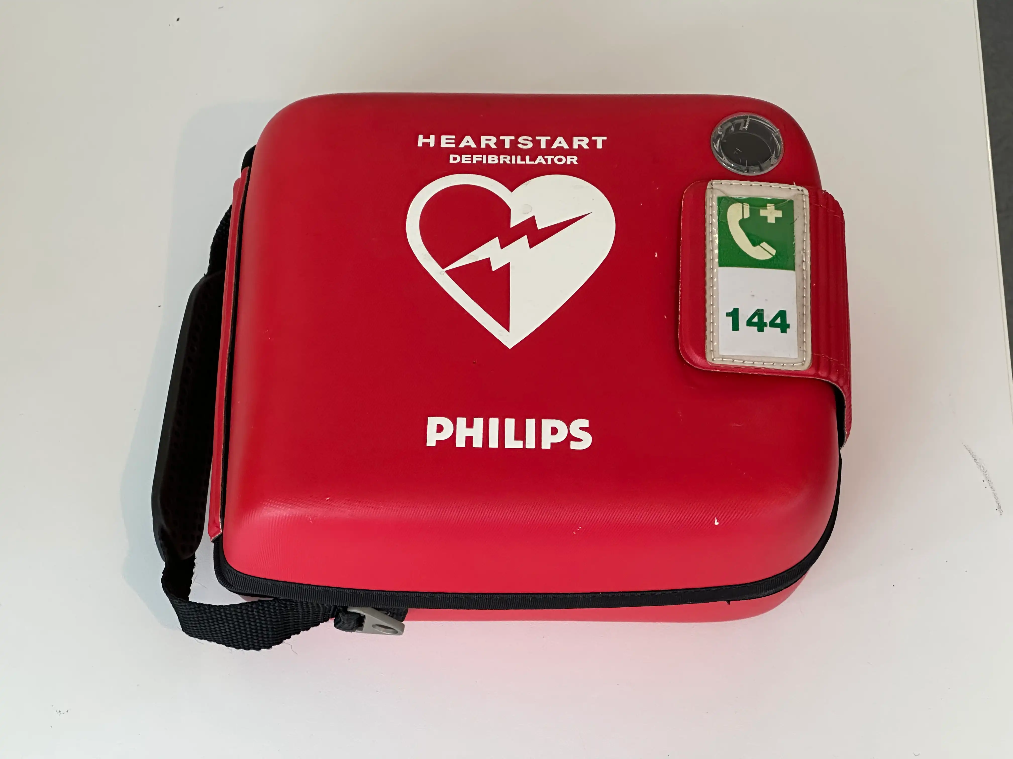 AED Ansicht 1
