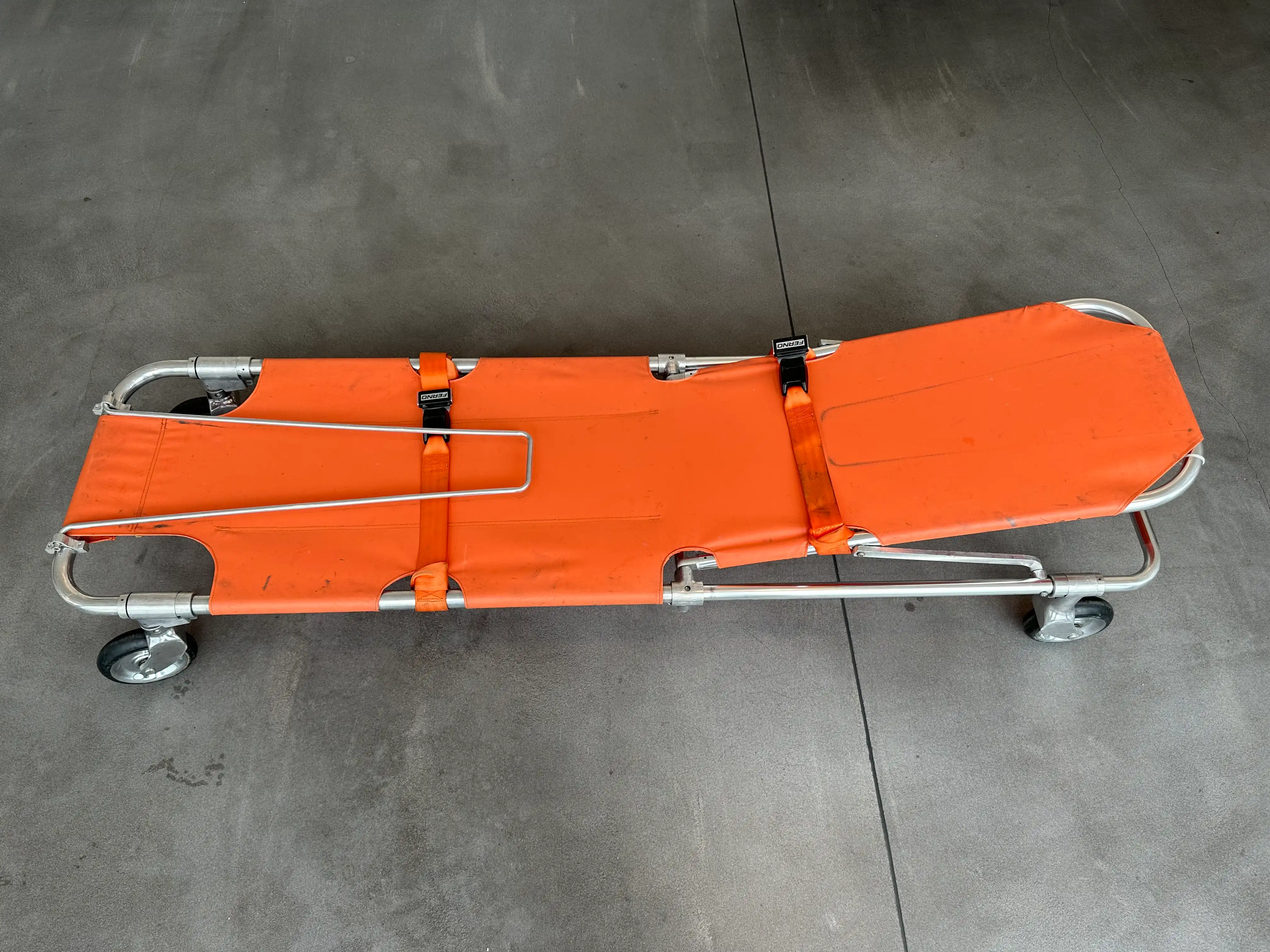 Tragbahre (orange) Ansicht 1